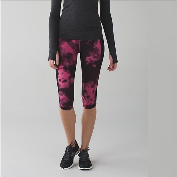 Lululemon crops